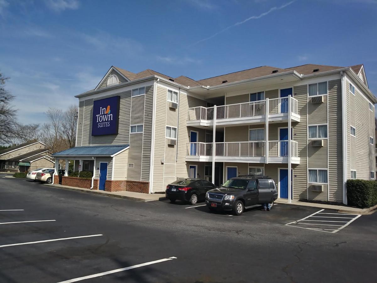 Intown Suites Extended Stay Greenville Sc - Wade Hampton Exterior photo